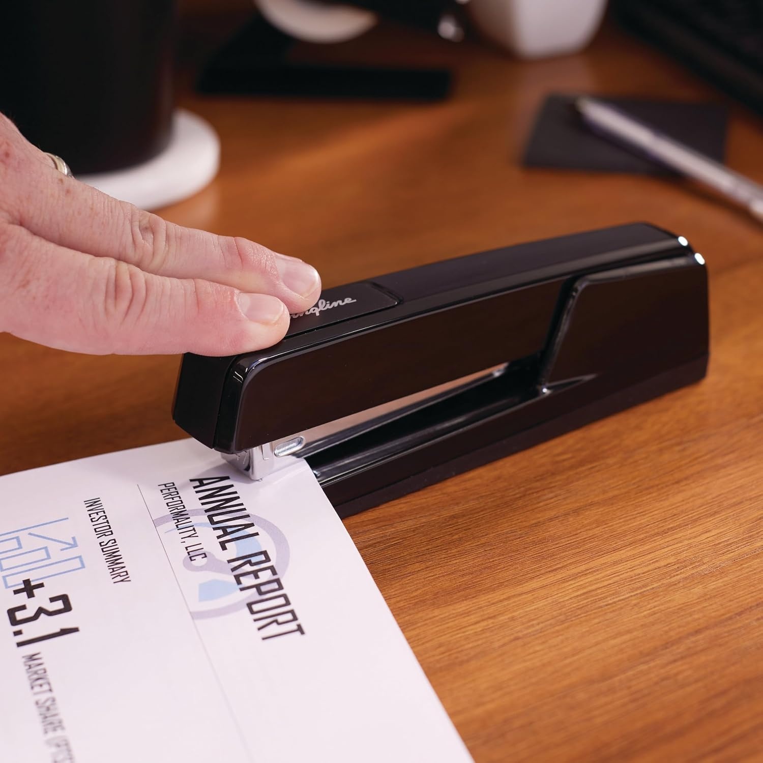 image:imageSwingline 747 Classic Stapler 30 Sheet Capacity Jam Free Metal Black 74701Black Pack of 12
